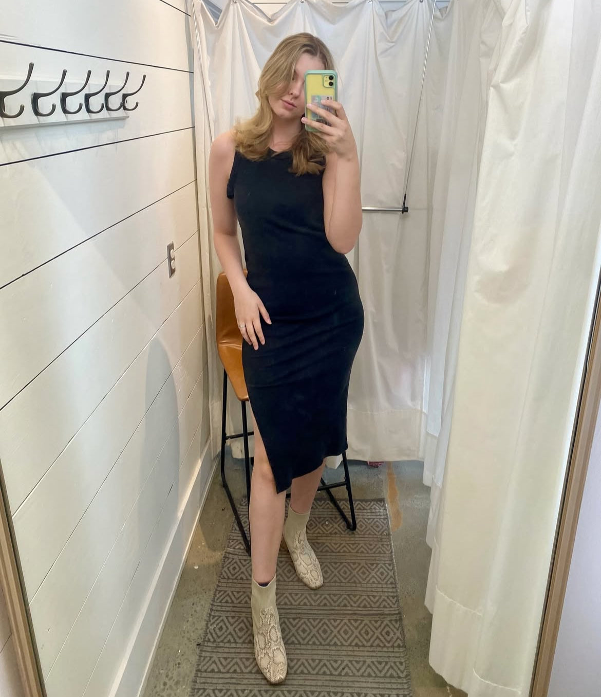 Black Sleeveless Maxi