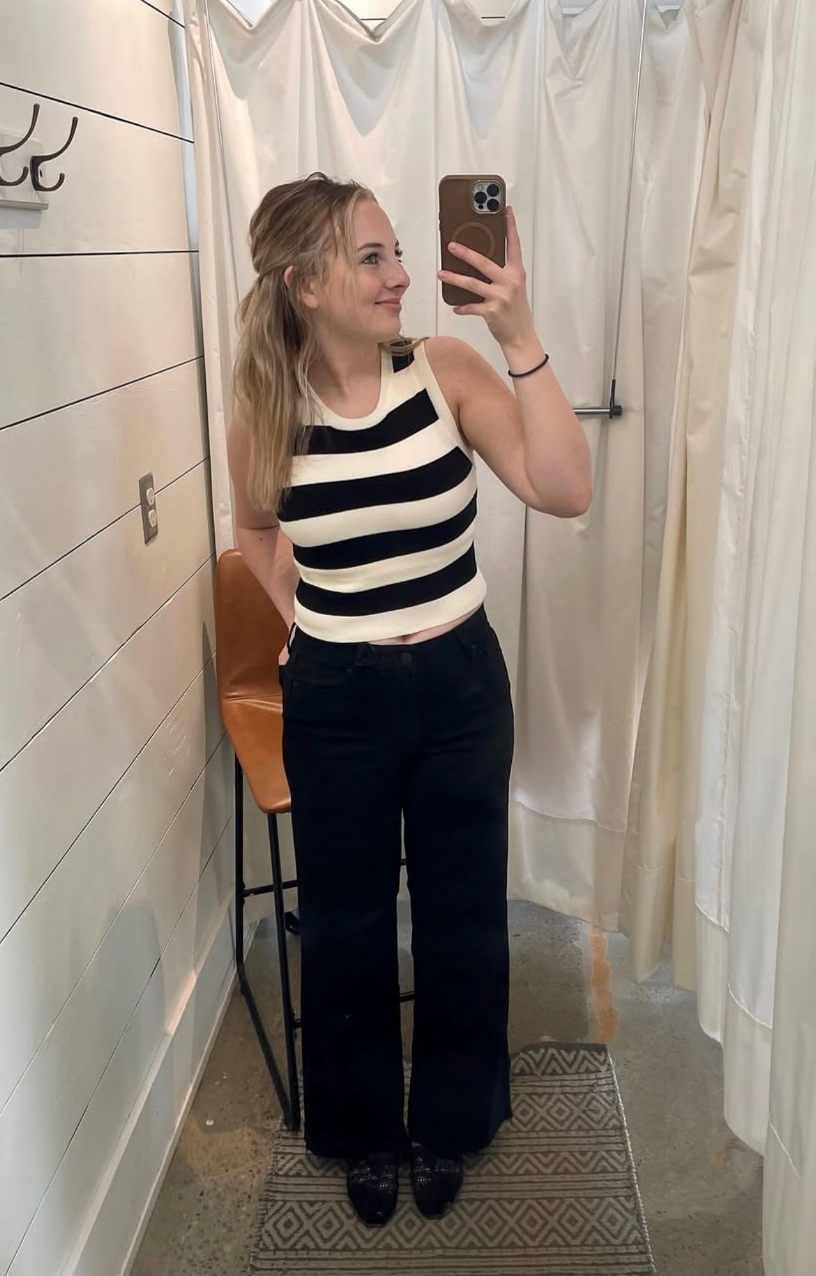 Hidden Black Wide Leg