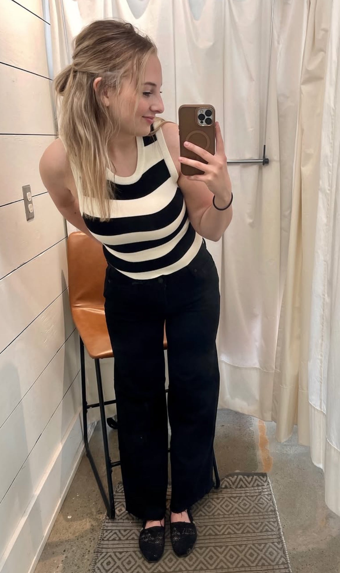 Hidden Black Wide Leg