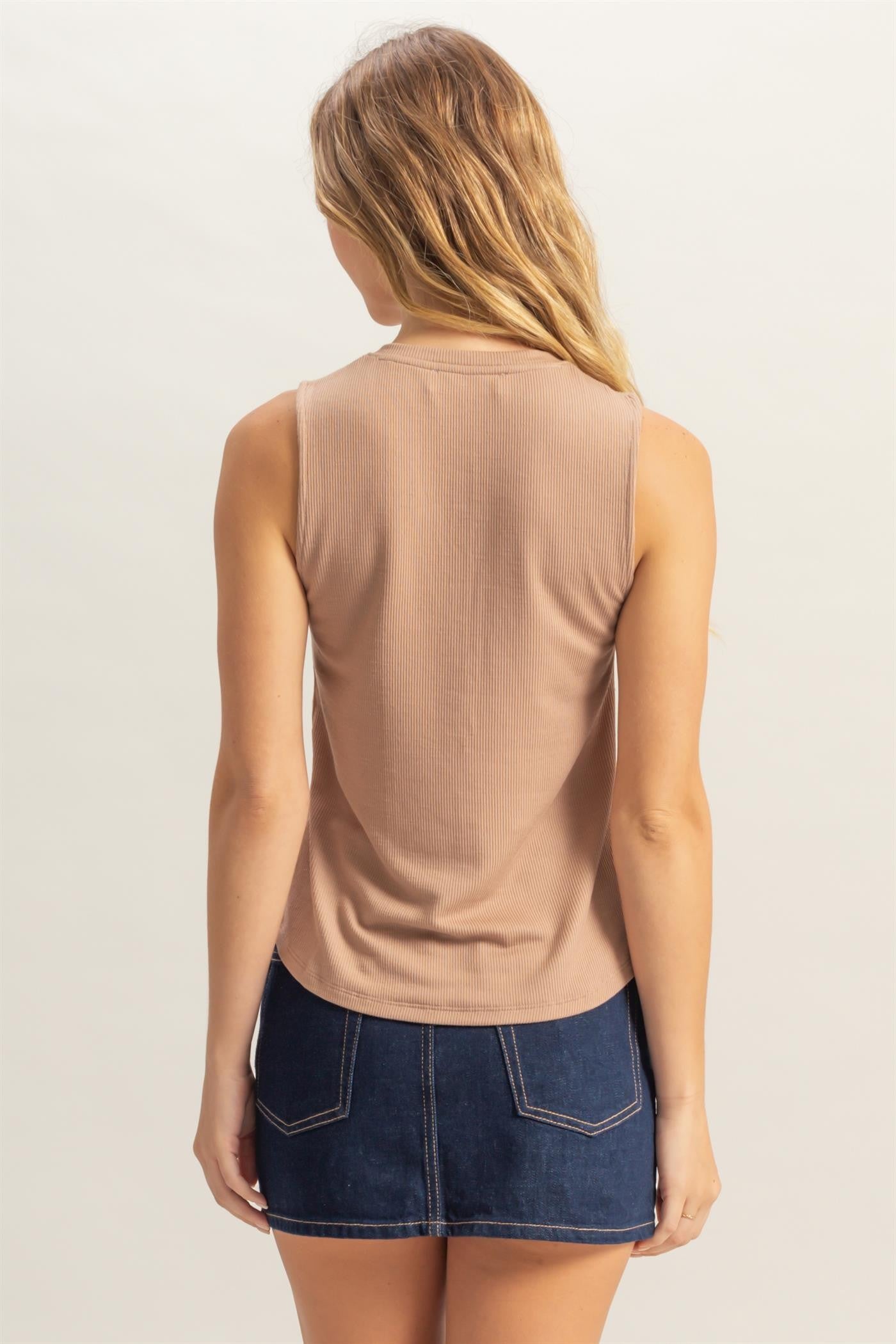 High Neck Button Tank