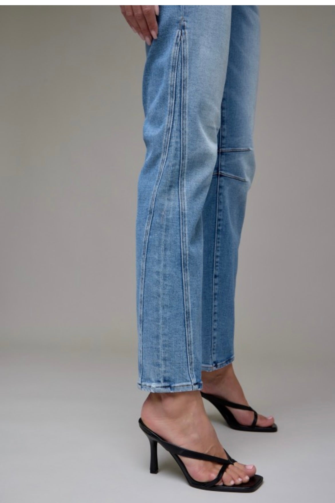 Hidden Knee Pleat Mom Jean
