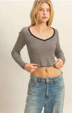 Wide V Stripe Crop