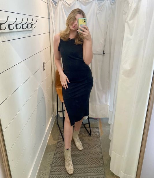 Black Sleeveless Maxi